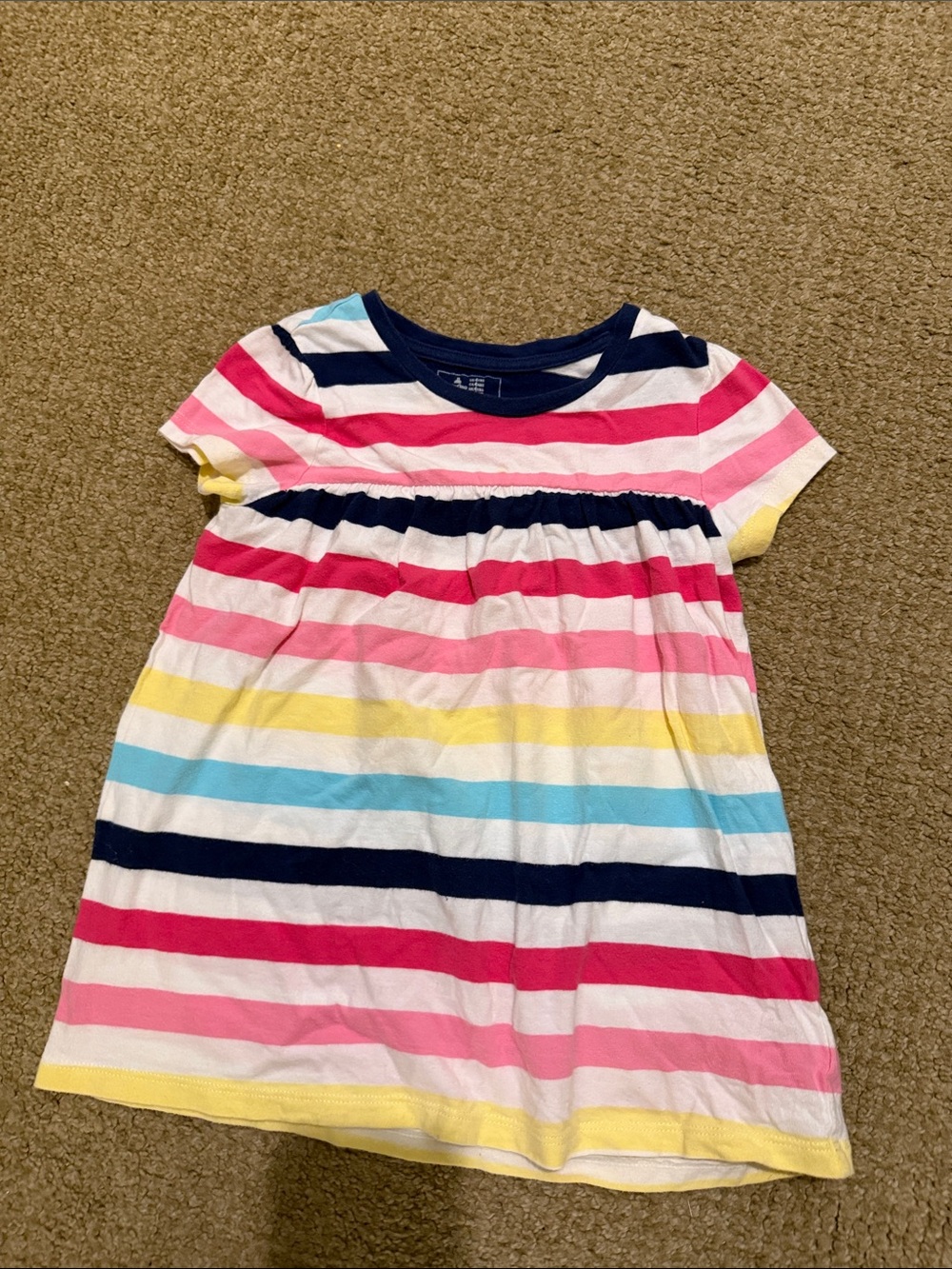 Baby Gap peplum top with gatherings at top of waist Sz4